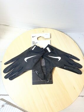 Nike Black Vapor jet Football Gloves Unisex Small New!